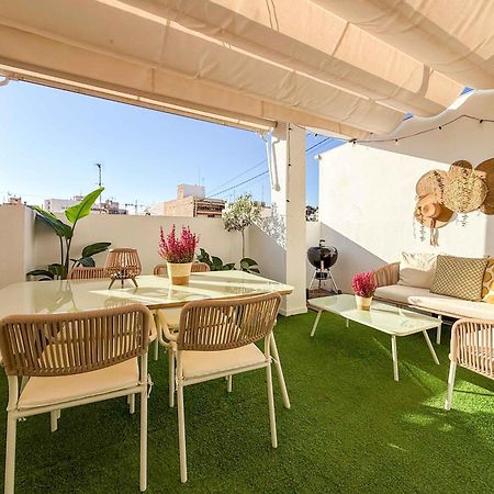 El Atico Del Mercado. Un Lugar Dificil De Olvidar. Alicante Exterior foto
